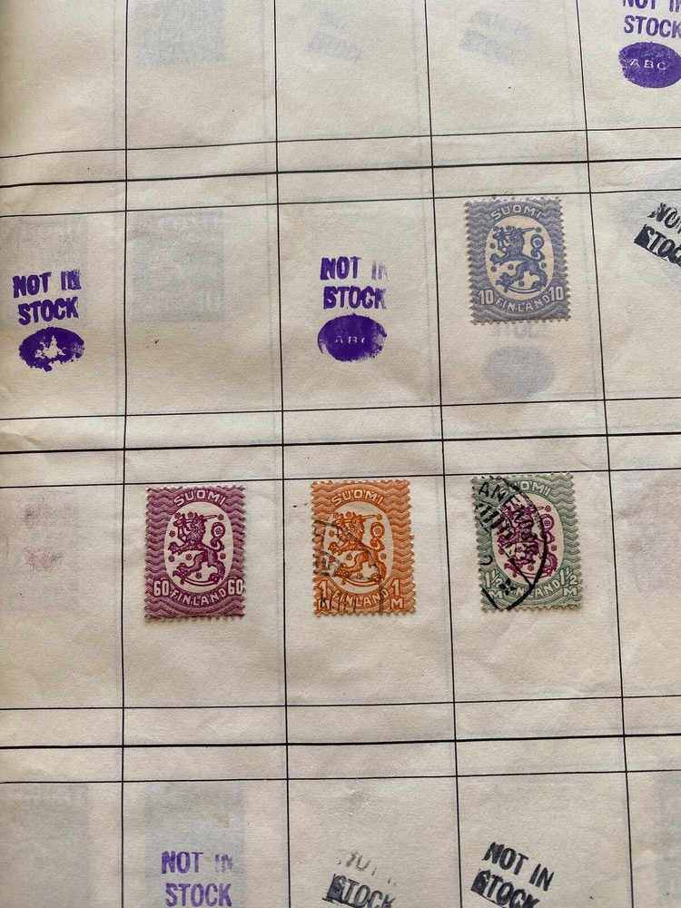 WW Stamps Finland hinged on approval pages