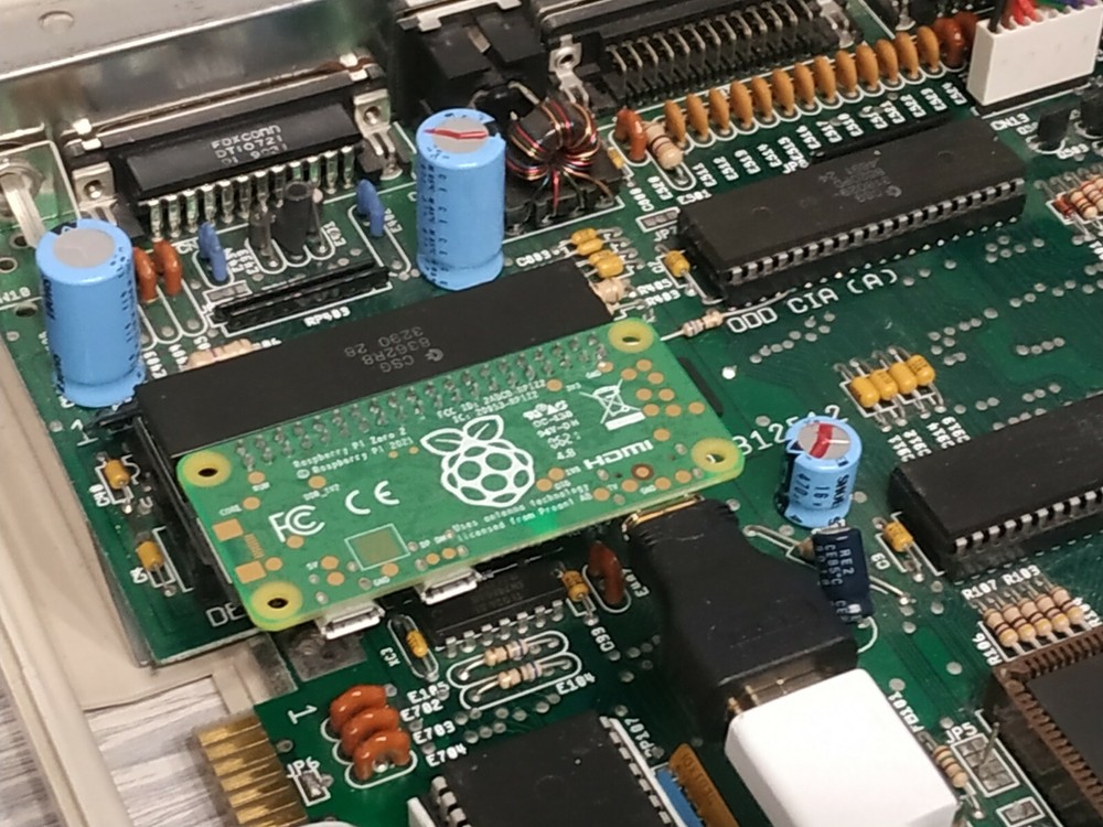 Amiga RGB2HDMI, Adapter + screenshot button , using Raspberry PI Zero (Zero 2W)