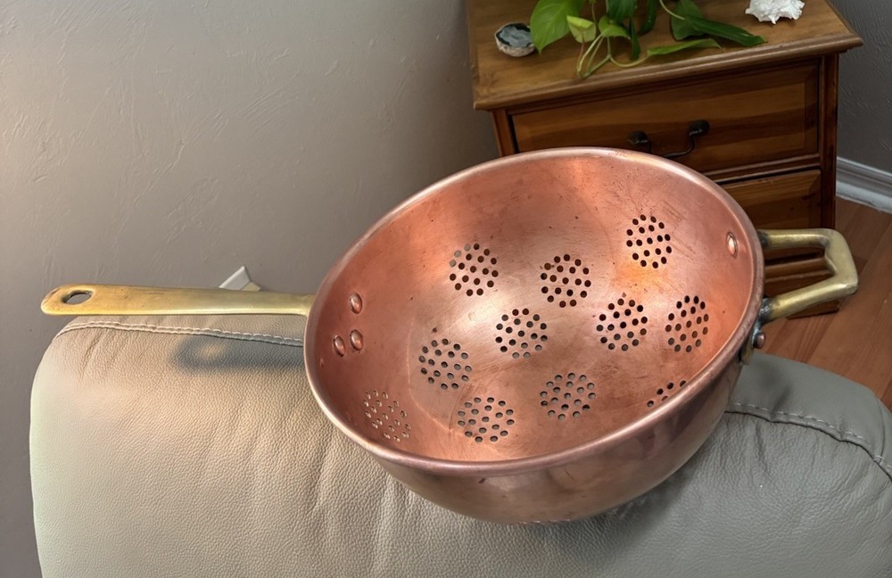 Large 9” Copper colander Cobre Chili solid Brass Accents Signed 6.5” Handle