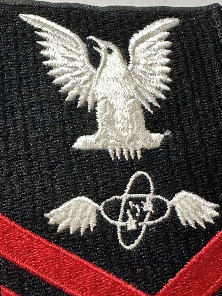 US Navy Aviation Electronic Technician 1st Class Rank Embroidered Patch NOS