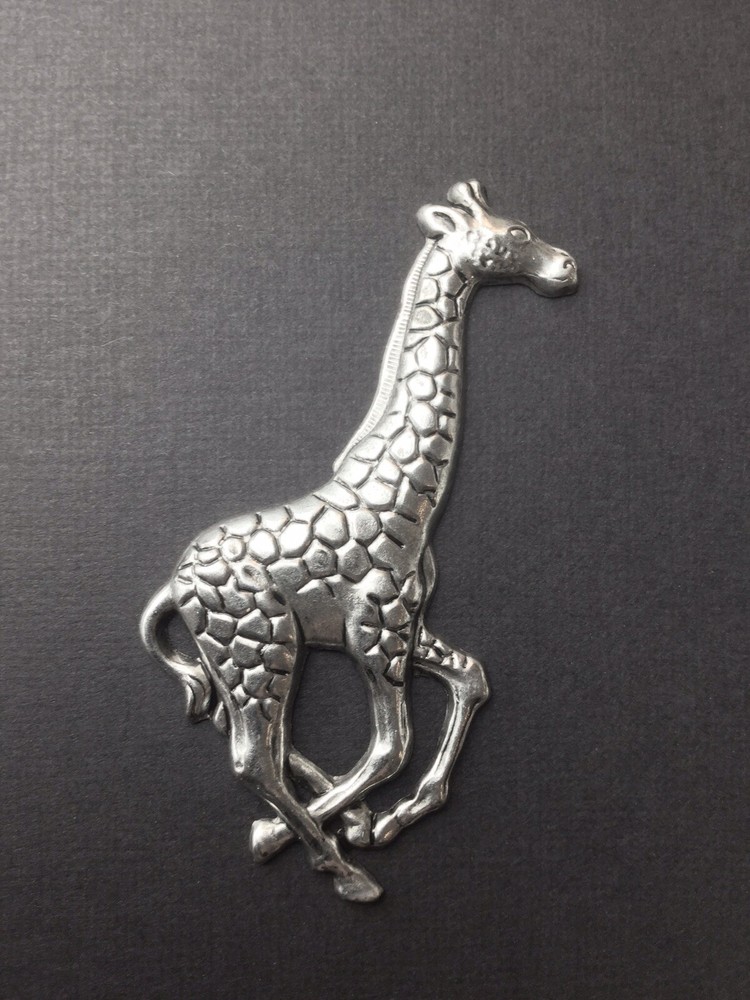 44204 - Large Giraffe Jewelry Finding Matte Silver Ox