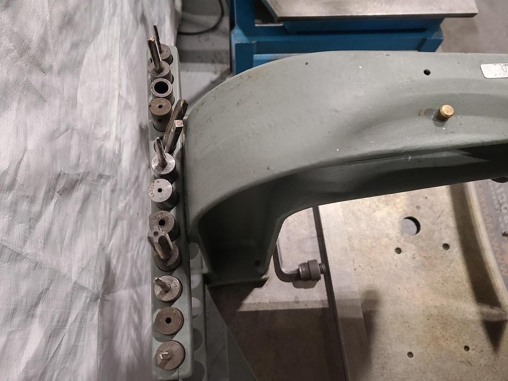 Lassy 12F Thread Tapping Machine with Tooling