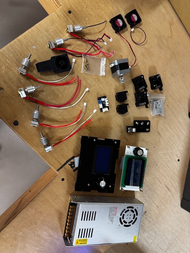 3D printers (Adimlab)