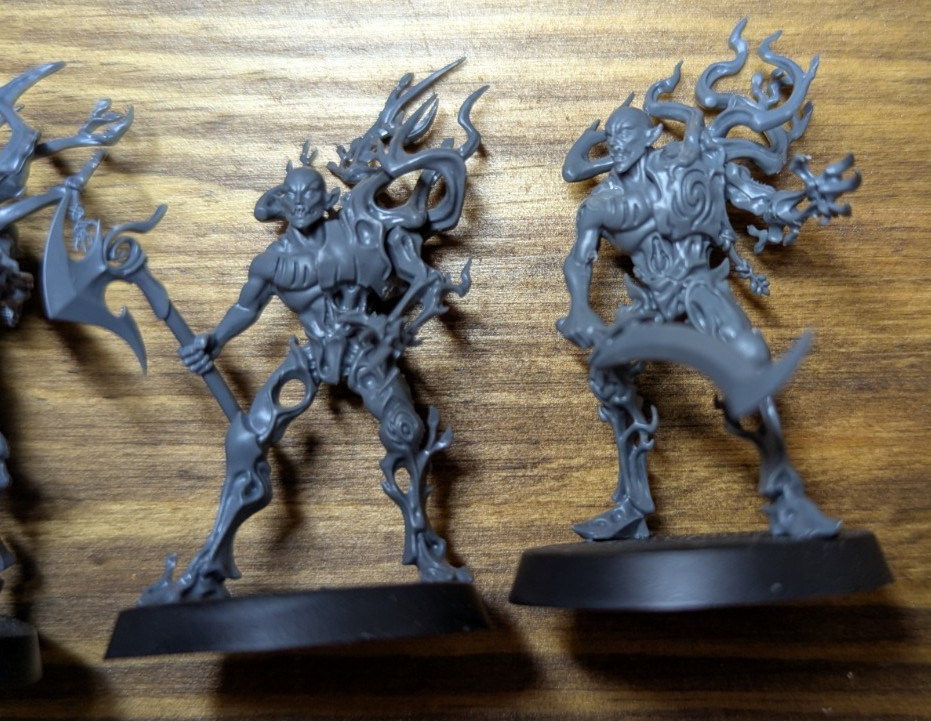 Sylvaneth Revenants x4 Assembled unpainted magnetised bases