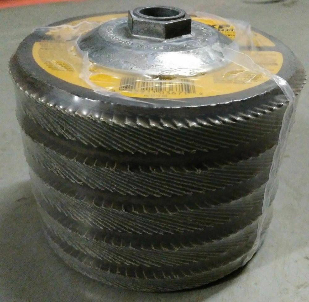 DEWALT DW8263 5" x 5/8"-11 60-Grit Extended Performance Flap Disc (5-pack)