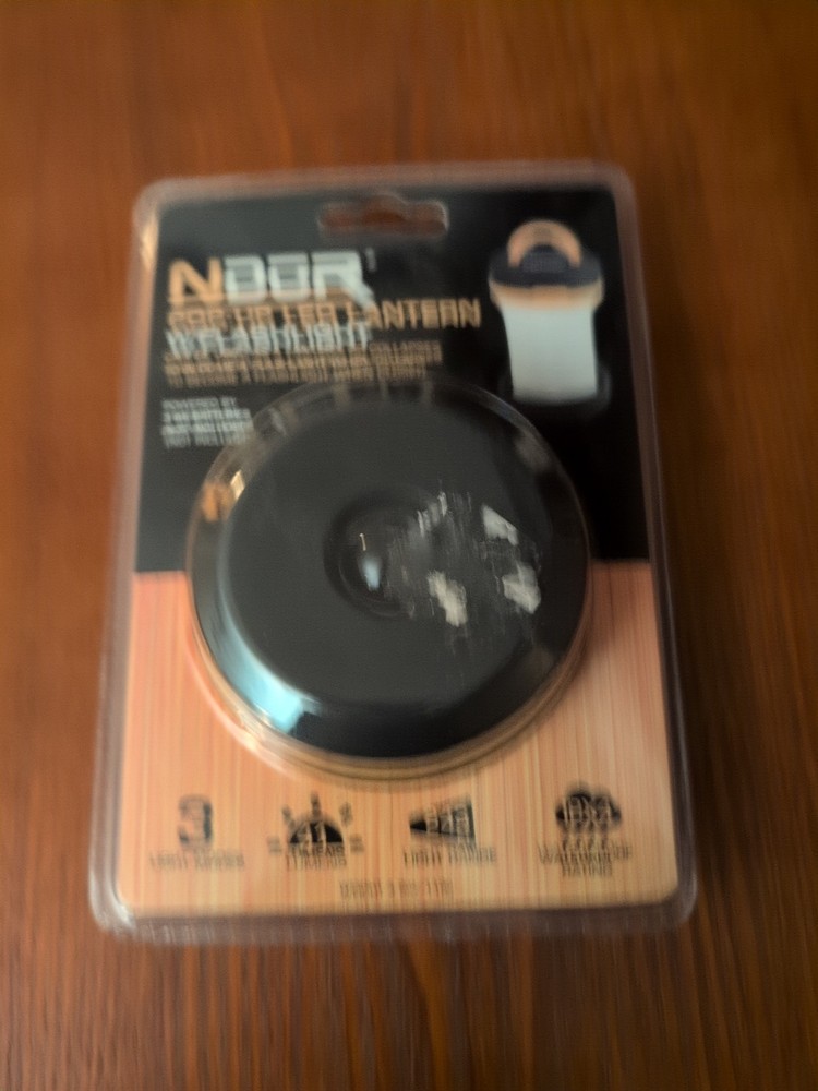 Ndur POP-UP LED LANTERN W/ FLASHLIGHT