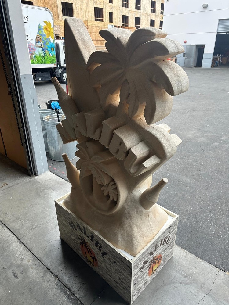 Pre-Owned Malibu Rum Sandcastle Over Sized Statue 6ft Store Display