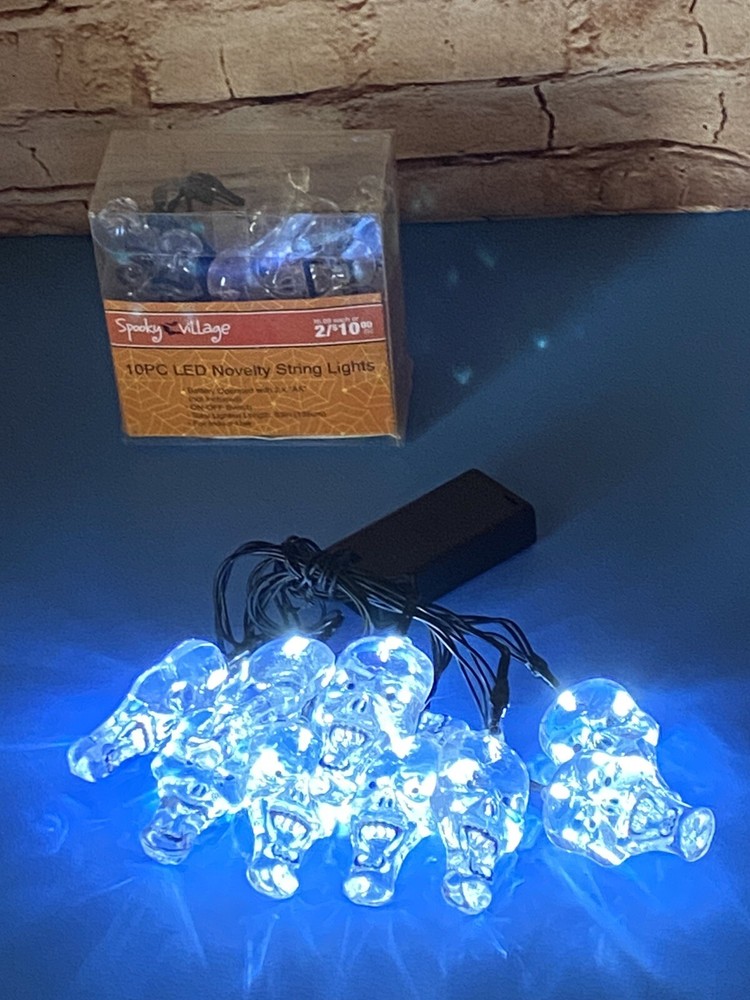 Halloween SKULL String Lights 53” Indoor On Off Switch Battery NOS