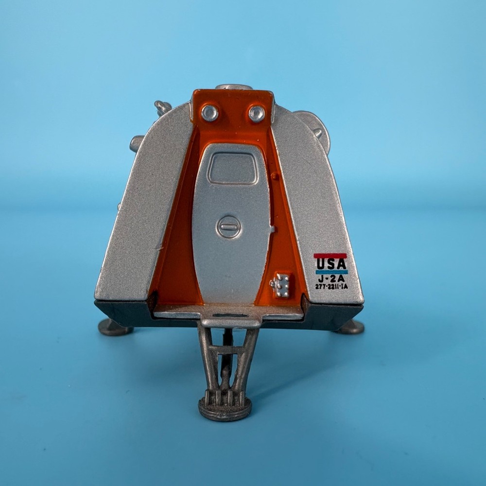 Lost in Space Space Pod from Johnny Lightning Playing Mantis 1998 OPEN