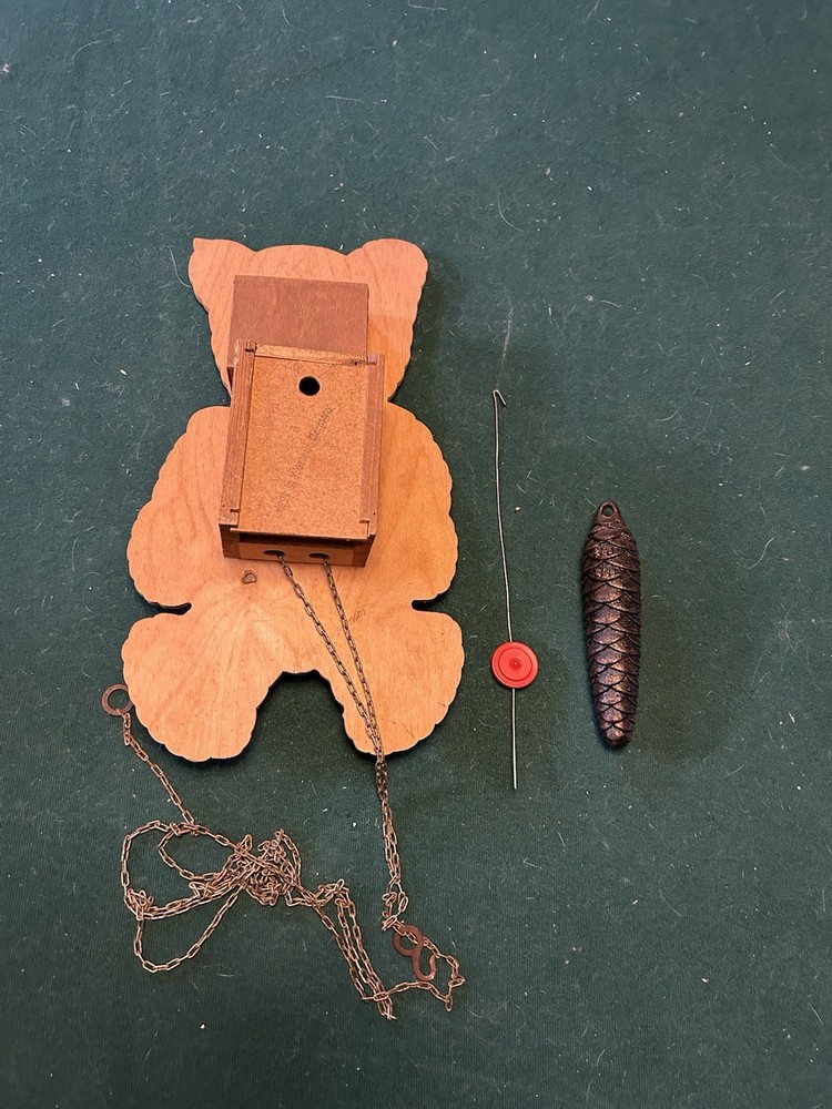 VINTAGE WEST GERMAN BEAR MOVING EYE CUCKOO CLOCK -RUNS