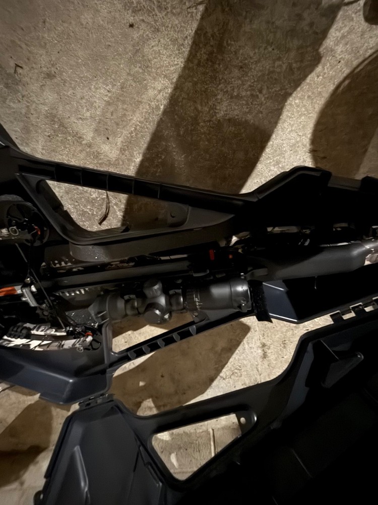 Ravin R9 Crossbow- Lightly used- Package includes