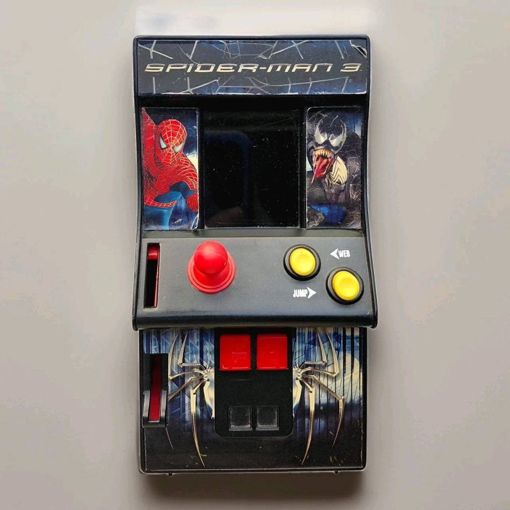 Techno Source 2007 LCD Penny Arcade: Spider-Man 3 Bell Tower Brawl Used (A)