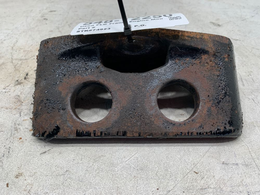 1998 Cummins N14 Celect Plus Engine Mount (548-12250)
