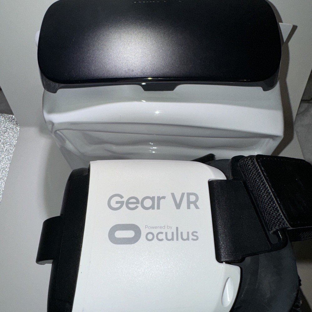 Samsung Gear VR Powered by Oculus Untested As-is