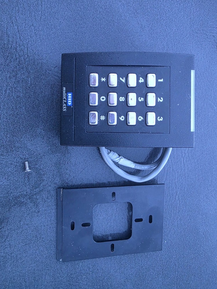 HID multiclass iclass Keypad Reader