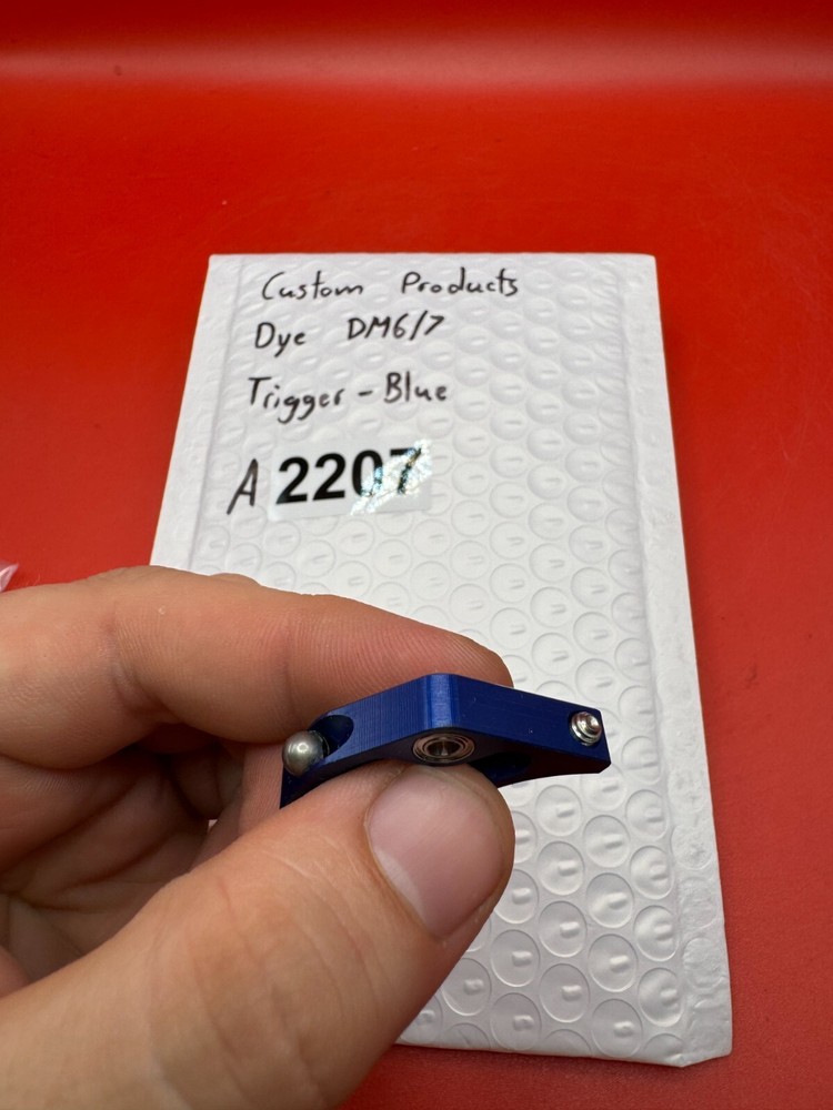 Custom Products Dye DM6/7 Trigger-Blue