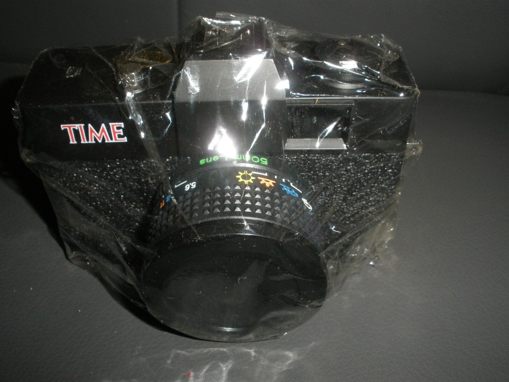 NEW Time 33MM Camera in Black Case