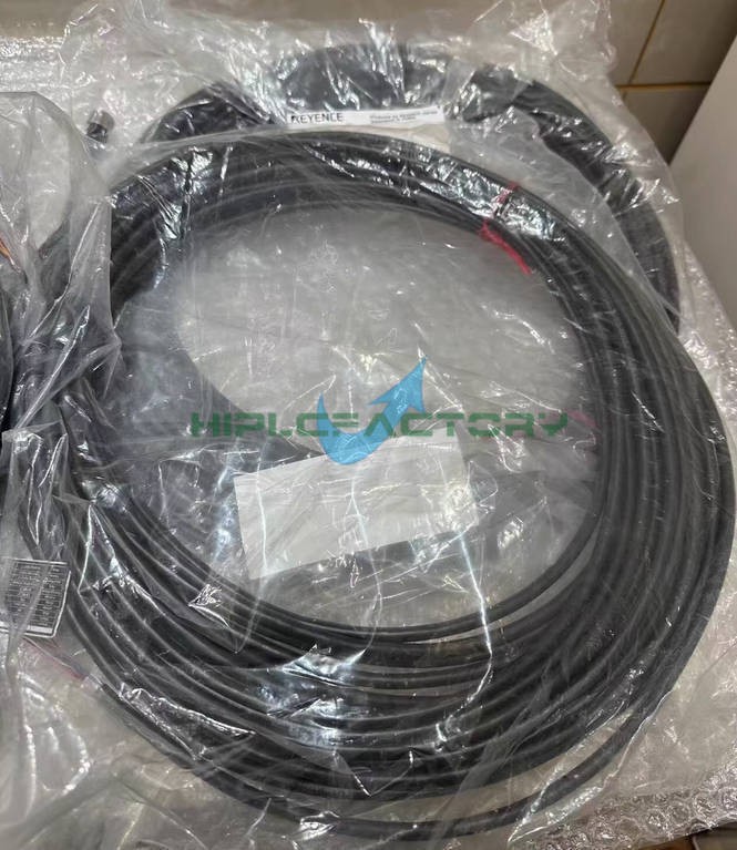 One New KEYENCE GL-RC20M Grating connection cable
