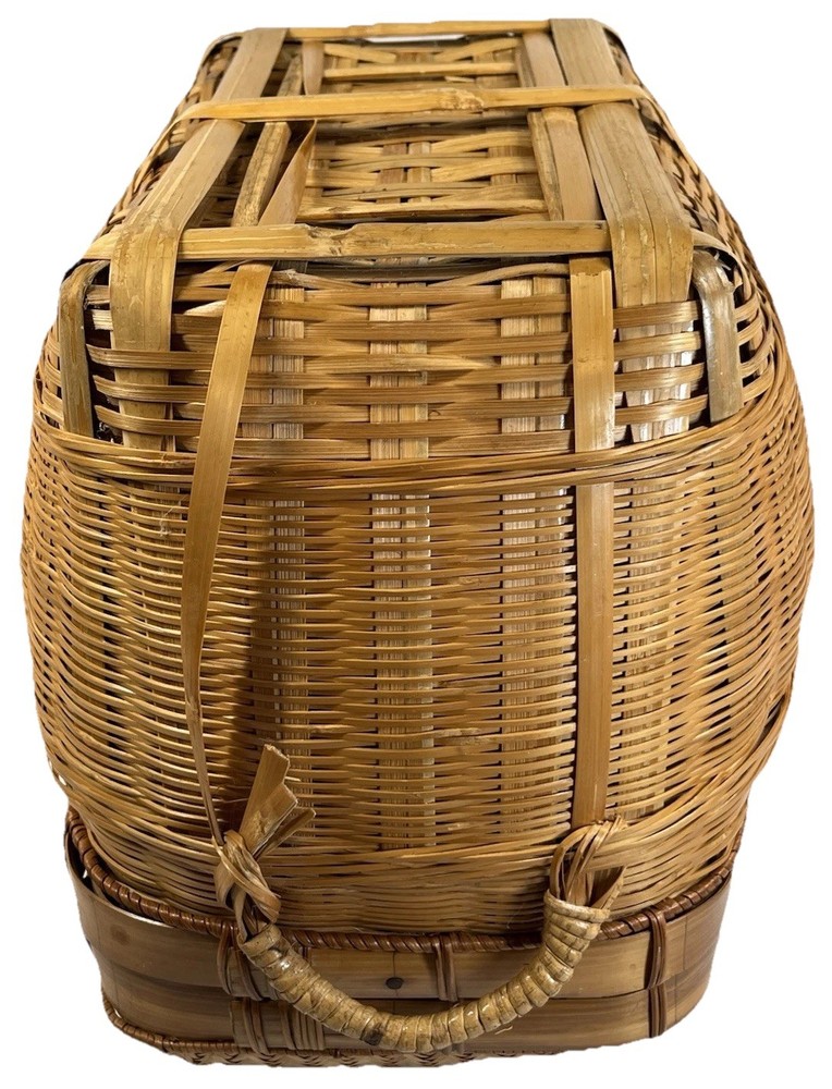 Lidded Herringbone Woven Basket Storage Trunk Split Bamboo Rattan Cane
