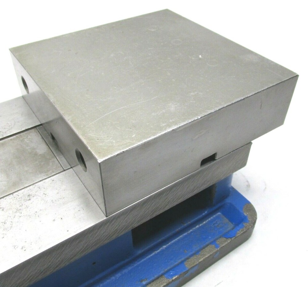 NICE! KURT 6" ANGLOCK MILLING MACHINE VISE w/ HANDLE