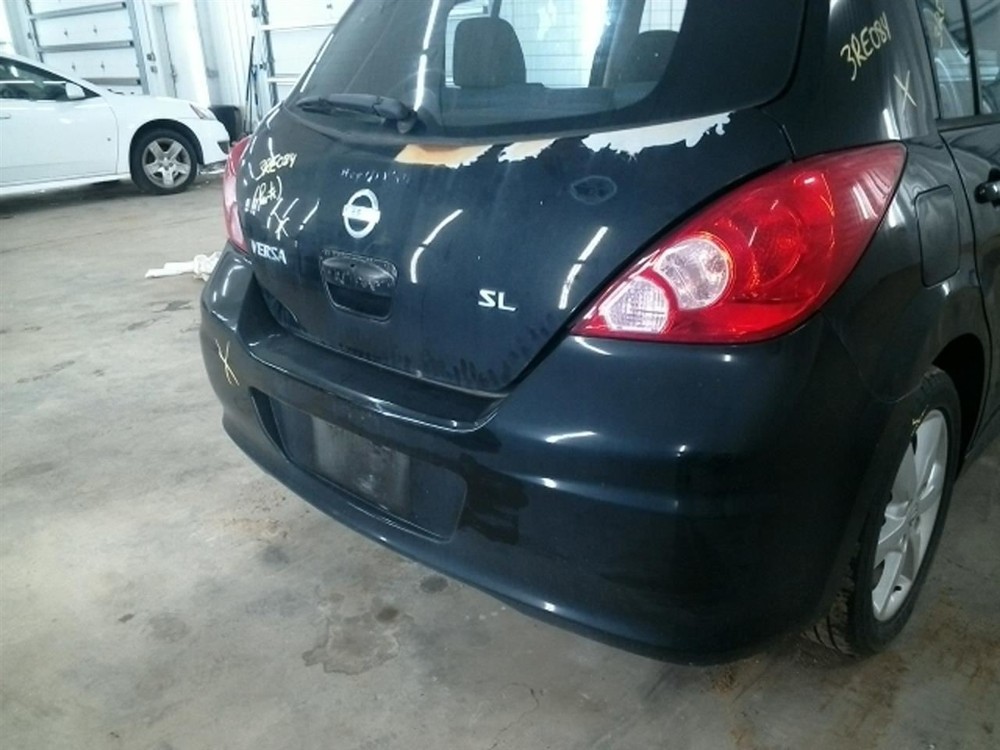 VERSA 2011 Keys/Latches/Locks 104855213