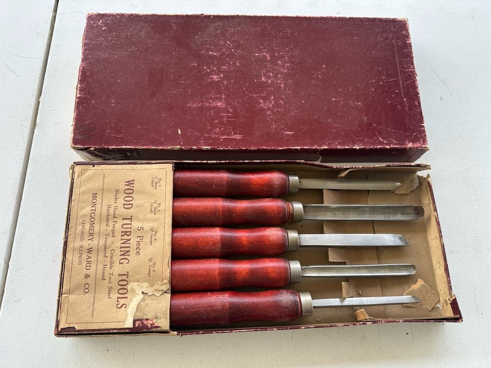 Vintage WOOD TURNING TOOLS IN BOX MONTGOMERY WARD
