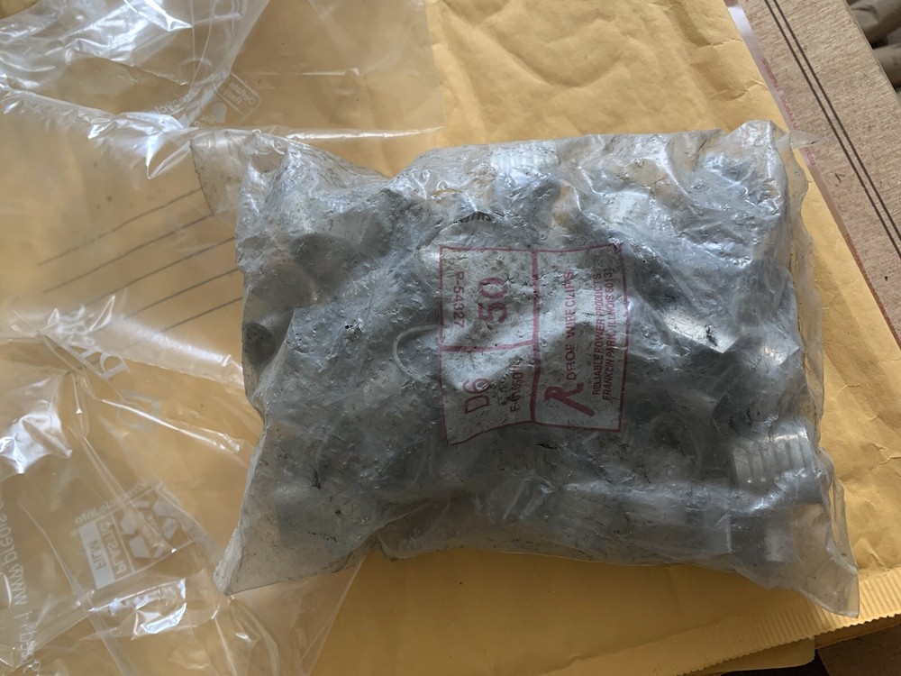 Drop Wire Clips F010501 D6 50-count Box