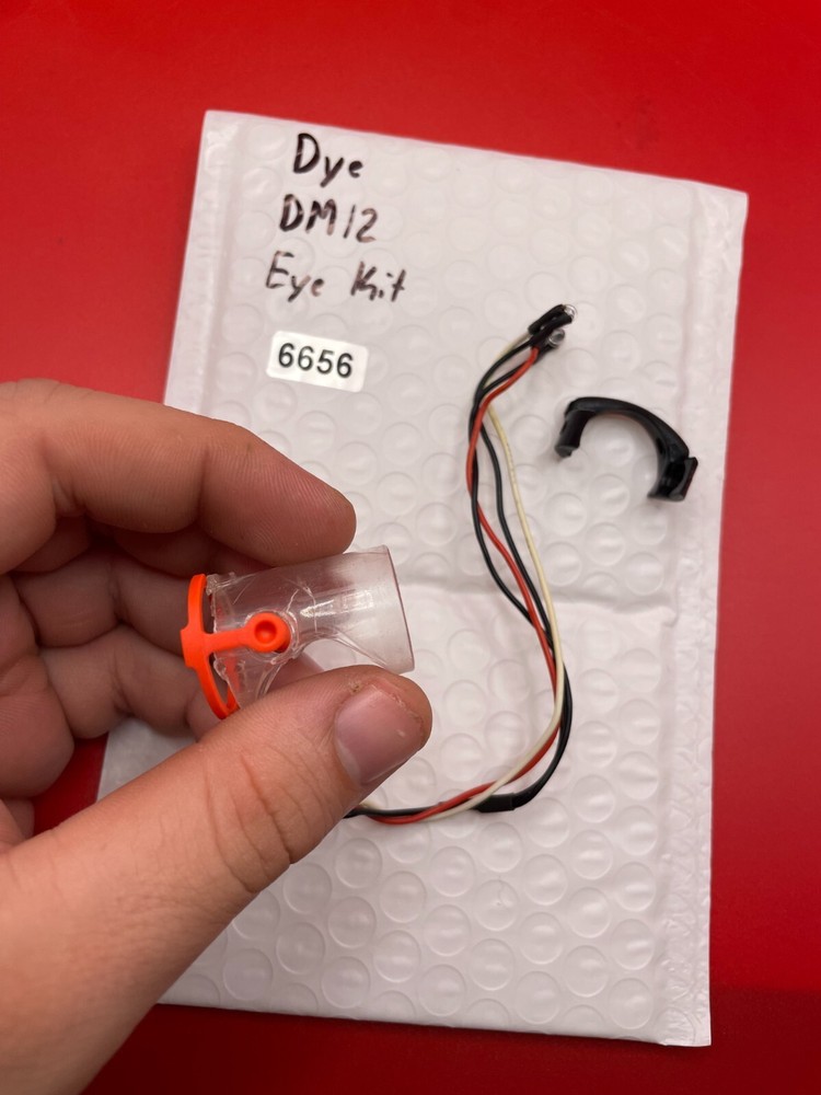 Dye DM12 Eye Kit
