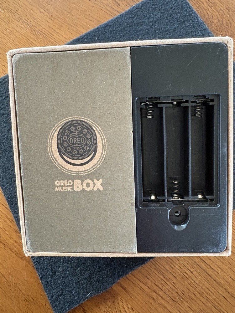 Nabisco Oreo Cookie Music Box