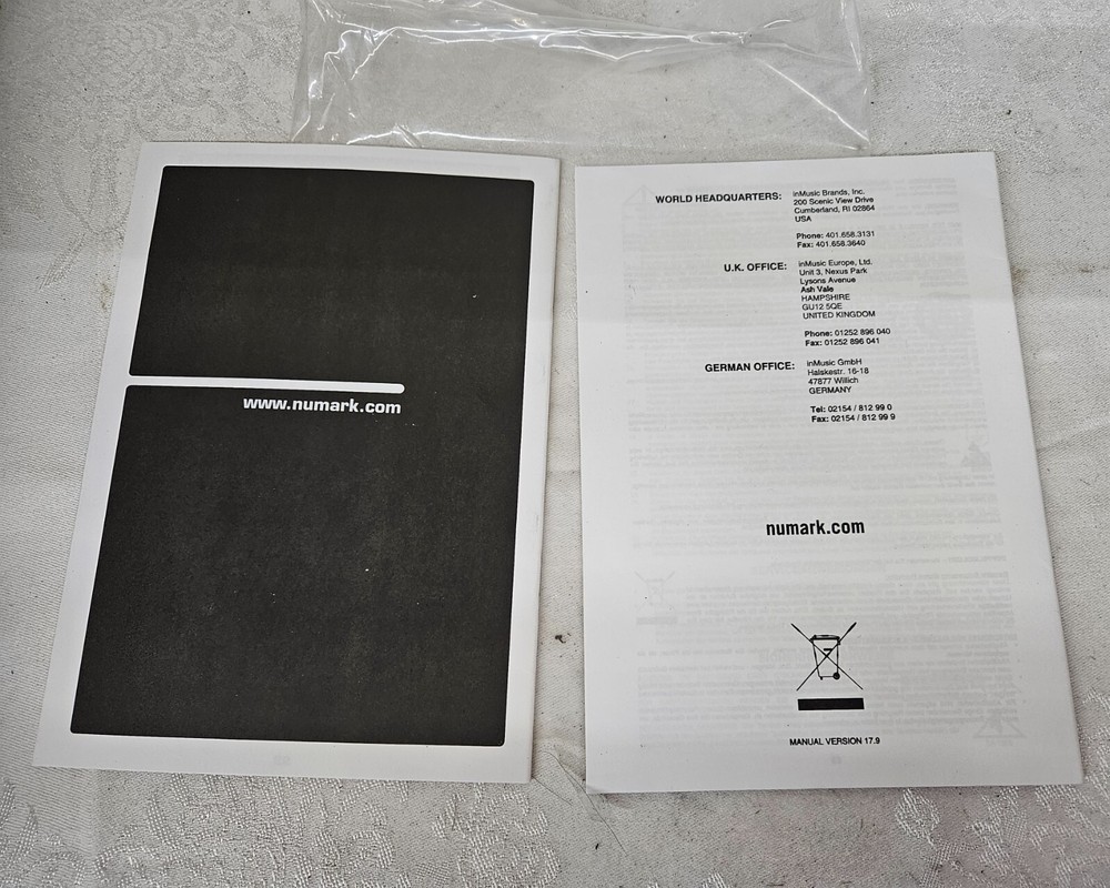 NUMARK M2 Professional Scratch Mixer OWNERS MANUAL Paperwork