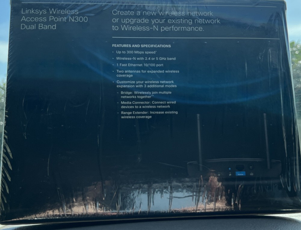 LINKSYS Wireless-N Range Extender Network Boost N300-RE1000