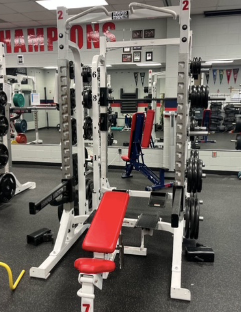 Hammer Strength | 8ft Half Rack w/ Spotter Steps & Multi-Adjustable Bench