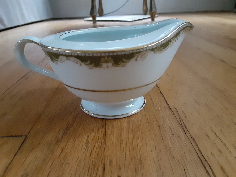 VINTAGE NORITAKE WARRINGTON CREAMER