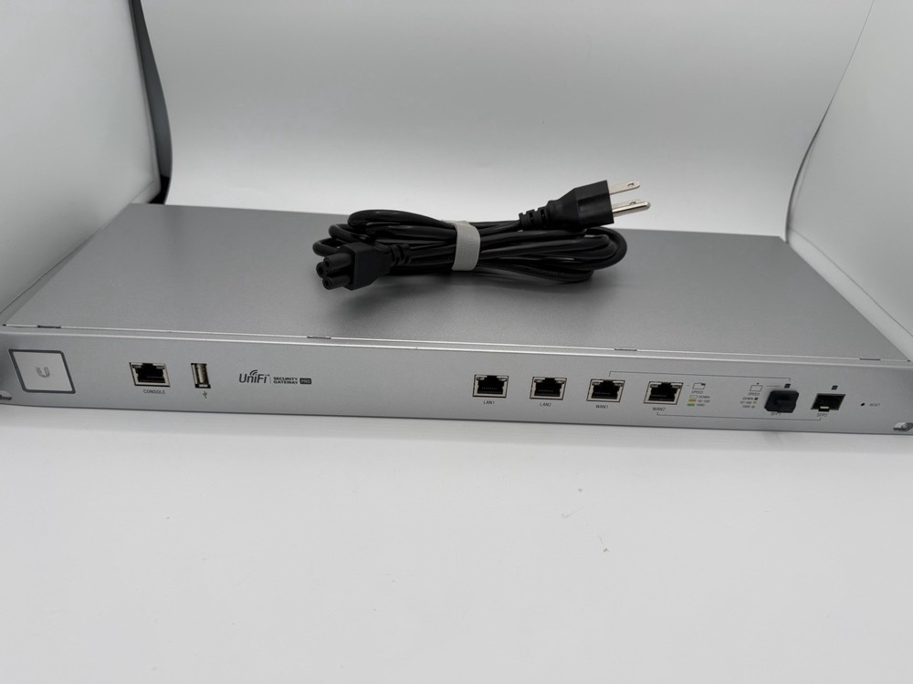 Ubiquiti Unifi security gateway pro usg-pro-4