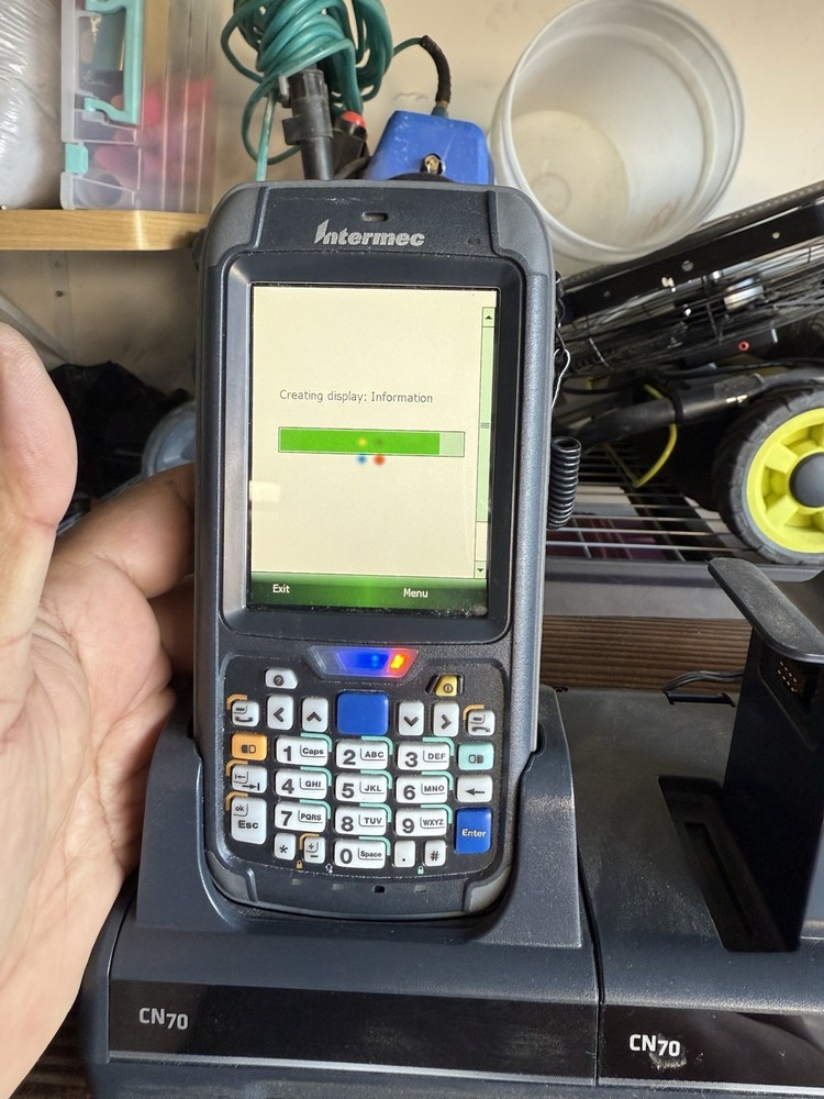 Intermec CN70e Mobile Computer Barcode Scanner with Cradle 1002UU01 with charger