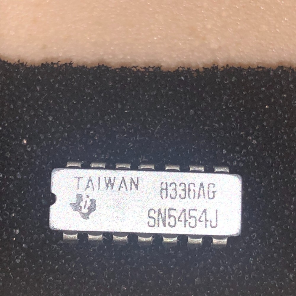 SN5454J INTEGRATED CIRCUIT