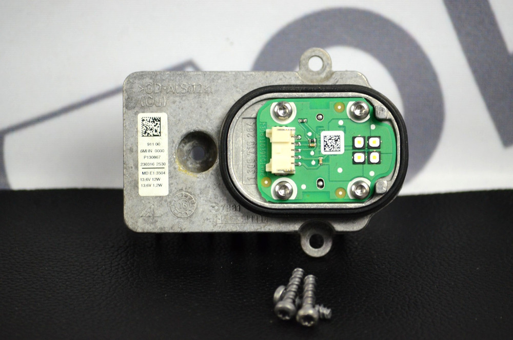 2015-2018 Mercedes-Benz C-Class W205 LED Headlight Lighting Unit Module OEM
