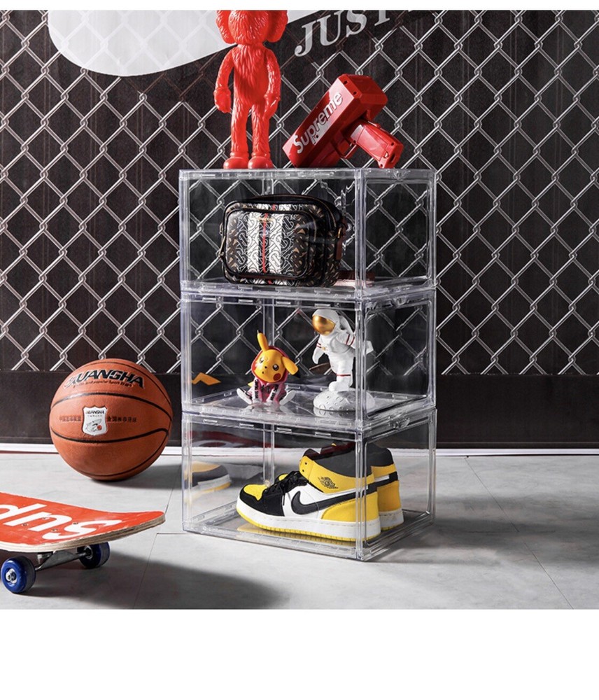 clear plastic shoe holder