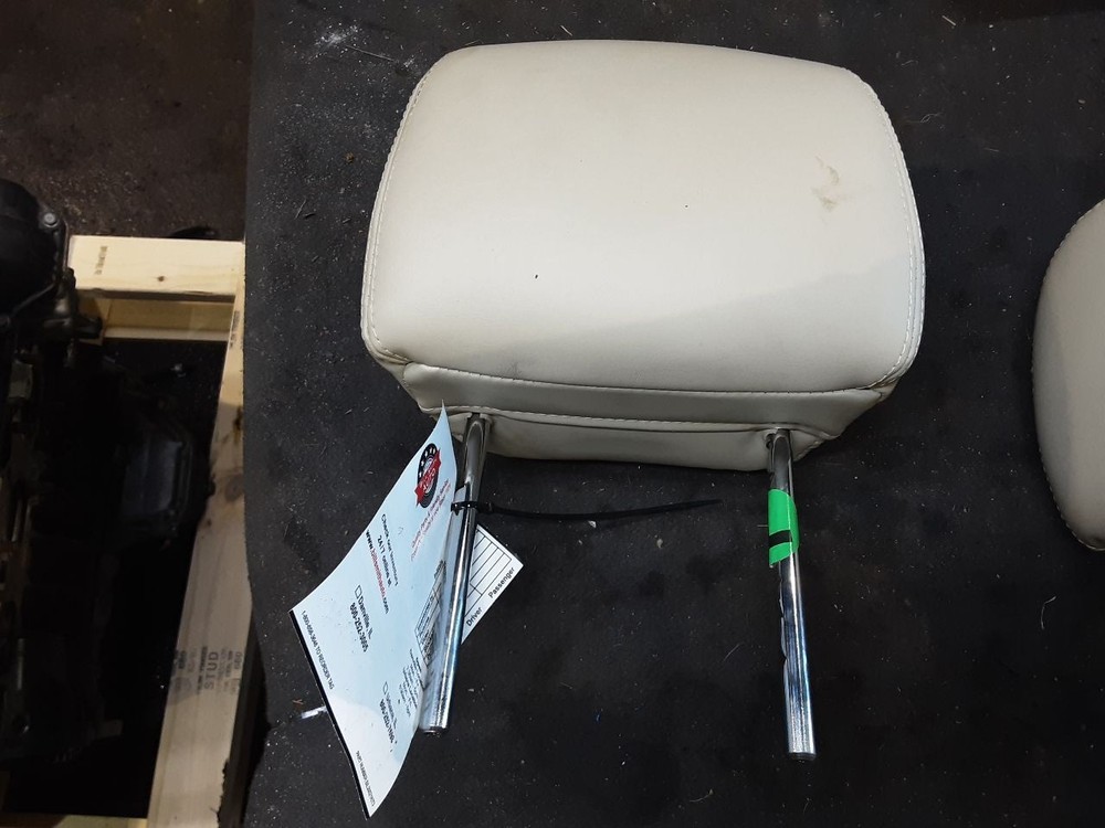 QX60 2017 Headrest 2438202