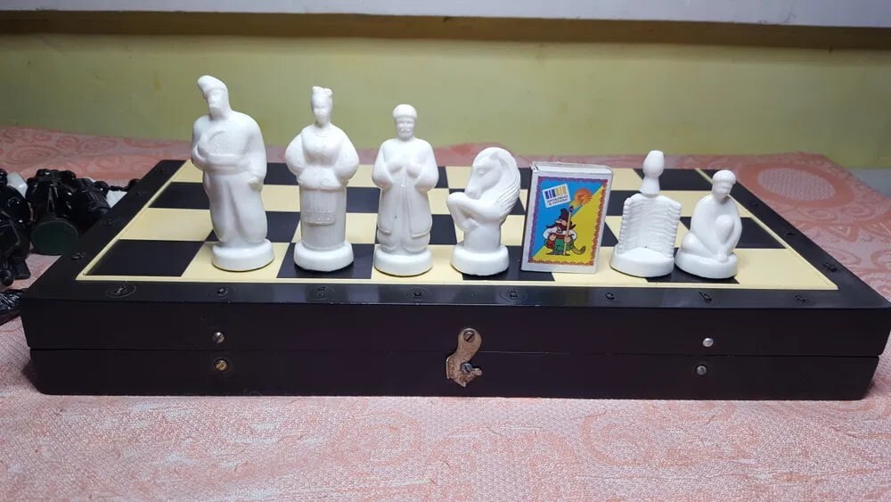 Ukrainian style Vintage Chess Set Soviet USSR