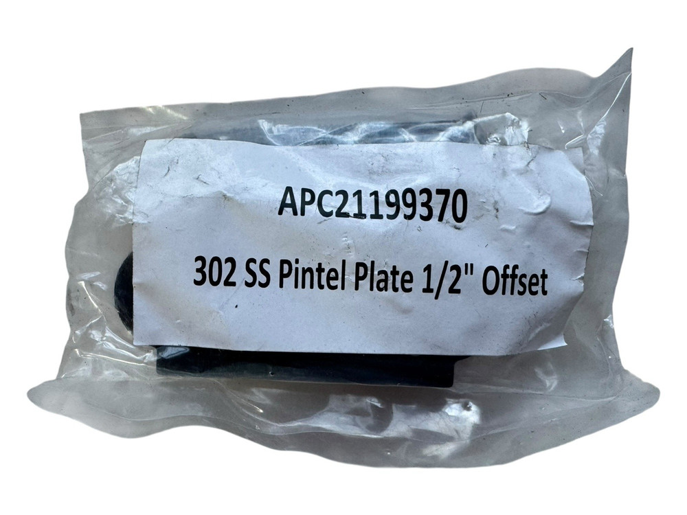 302 SS Pintel on Plate 1/2" Offset with Installation Screws - 2 Count - Black