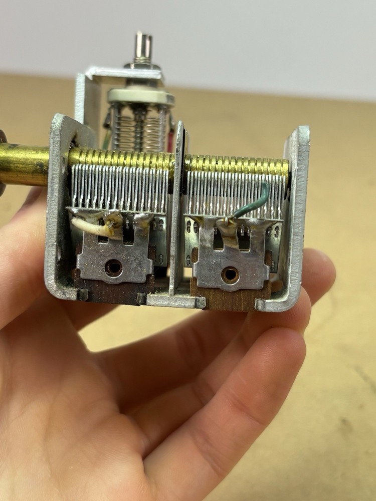 Vintage Multi-Gang TRW 273 Air Variable Capacitor w 2" Shaft & Knob/Pointer