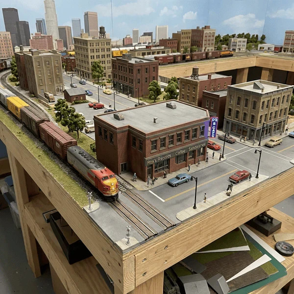 N-Scale Lou's Cafe Building