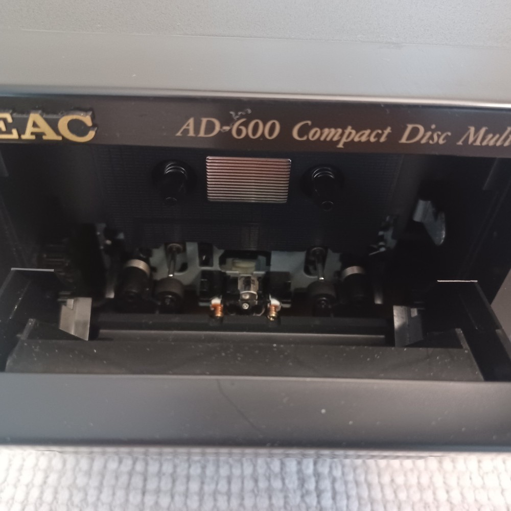 TEAC AD-600 Cassette CD Player Changer Combo - Untested / Powers On