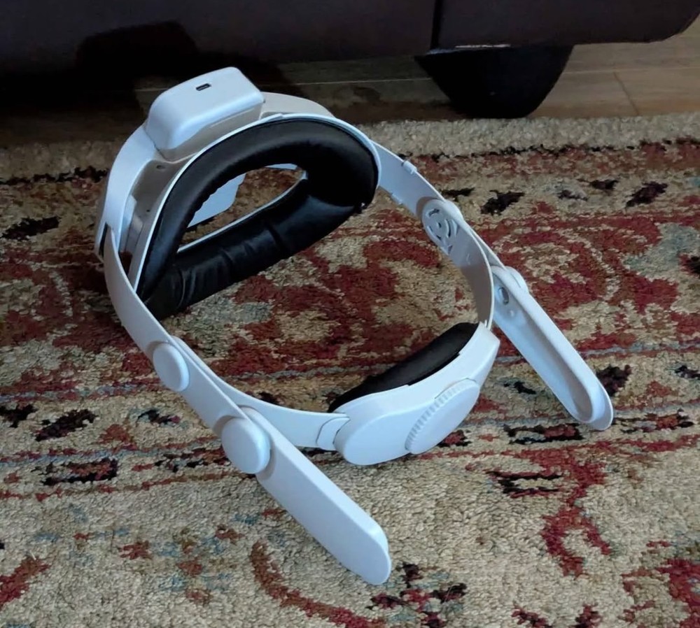 Meta Oculus Quest 2 Elite Strap With 2 Battery's,Charging Dock & Charging Cable.