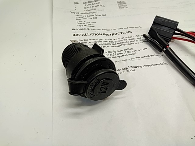 12V Power Plug - 2000 Polaris NOS