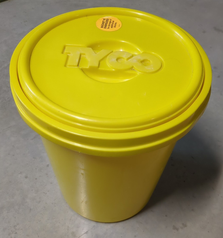 Vintage Tyco Building Blocks / Bricks Storage Container Bucket Yellow