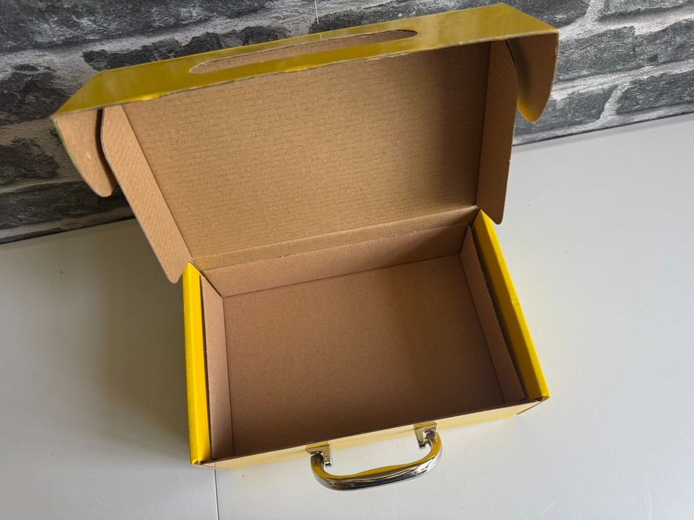 Royal Langnickel Empty box