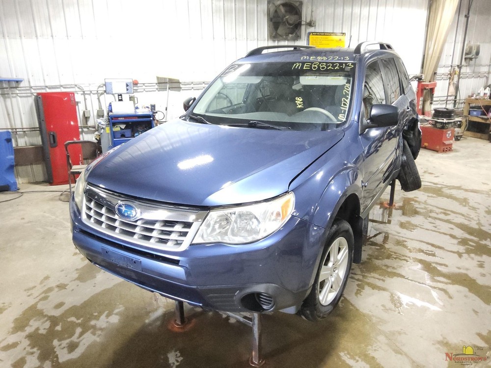 2013 Subaru Forester Driver Front Headrest Only Gray Cloth