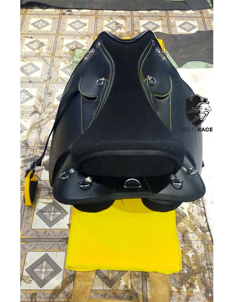 Endurance saddle / Black Synthetic Saddle/ jumping saddle